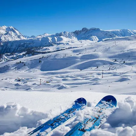 Confortable 2 Pieces, Skis Aux Pieds, Proche Commerces - Fr-1-182a-33 شقة *